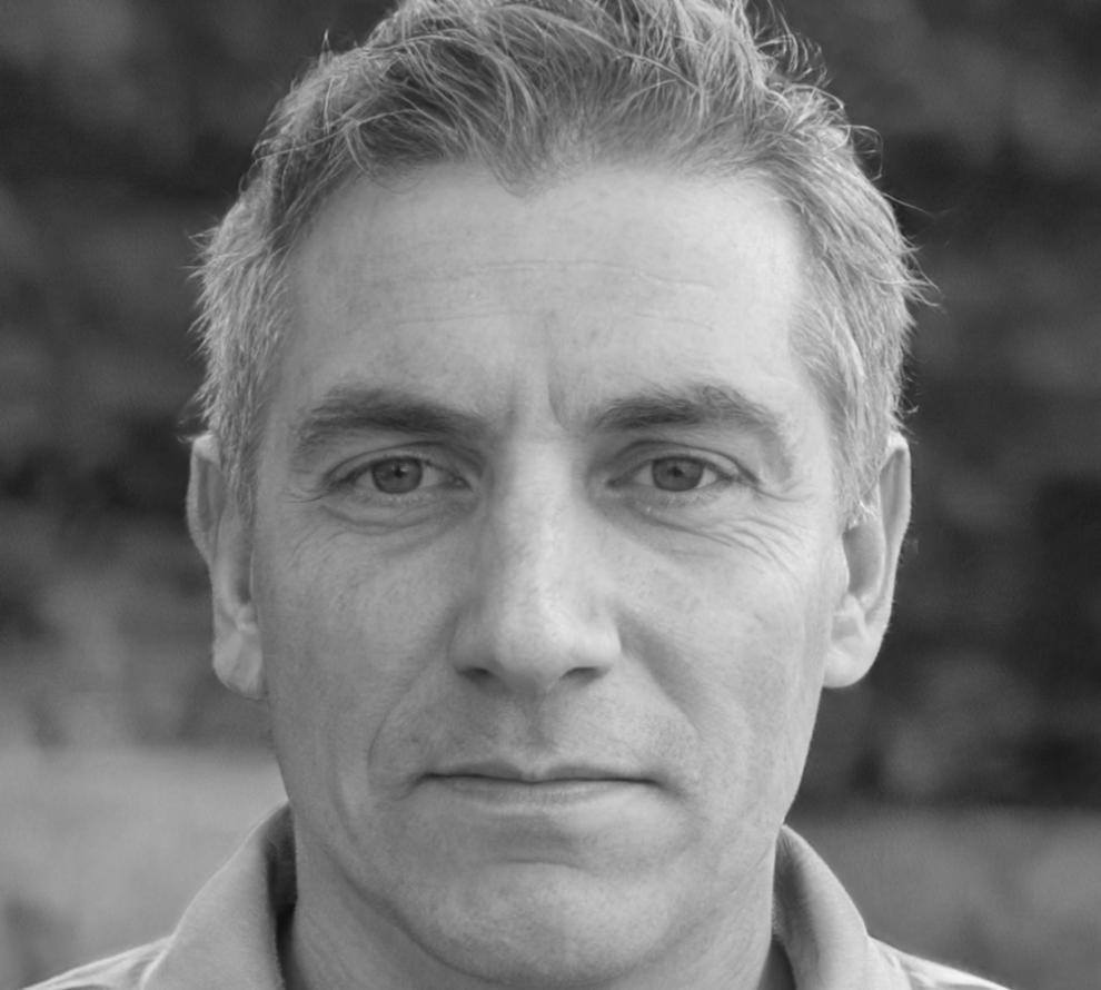 Torvald Bjørnstad, Chief Financial Analyst specializing in business financial modeling and stability assessment